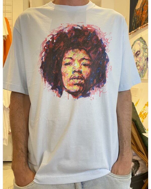 T-shirt Jimi bleu Jean clair. Coupe unisexe et décontractée.
